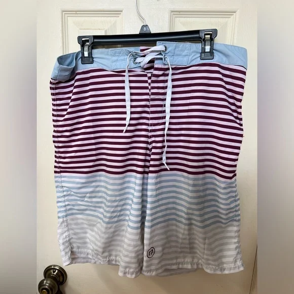 Travis Mathew men’s swim shorts - Picture 1 of 4